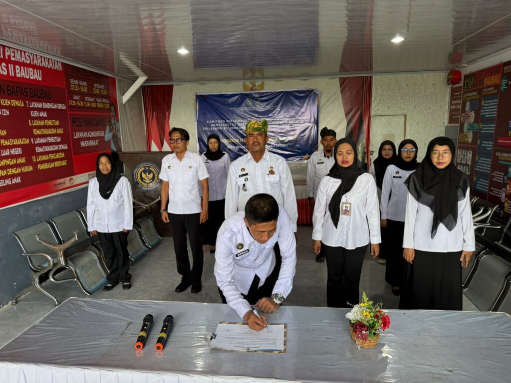 Bapas Baubau Tegaskan Integritas: Tanda Tangani Komitmen Bersama Petugas Pemasyarakatan