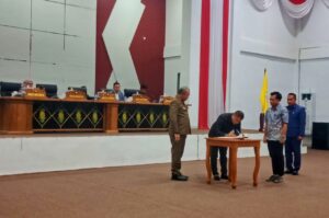 Pemkot dan DPRD Baubau Sepakati Raperda APBD 2026