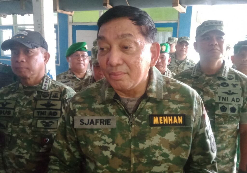 Menhan Sjafrie: TNI Harus Dekat dengan Rakyat
