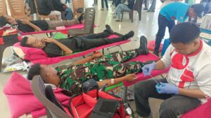 Aksi Kemanusiaan Alumni SMANSA 2016 Didukung Yonif TP 823/Raja Wakaaka