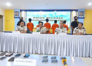 Lima WNA Vietnam Diamankan di Baubau, Diduga Hendak ke Australia Secara Ilegal