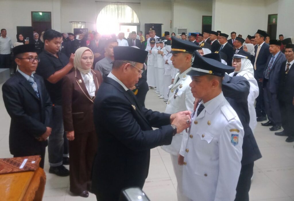 Wali Kota Baubau Lantik 78 Pejabat Administrator dan Pengawas