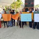 Ibu-Ibu Pongkowulu Tinggalkan Dapur, Blokade Jalan Provinsi yang Terabaikan 36 Tahun